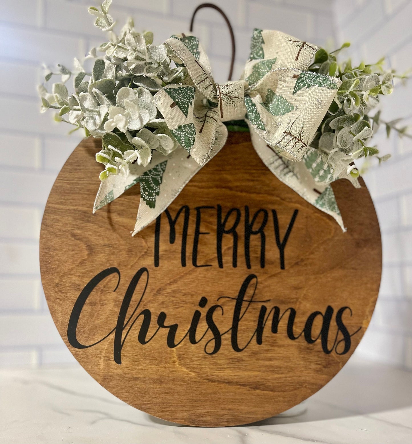 Merry Christmas Door Hanger With Christmas Tree Bow