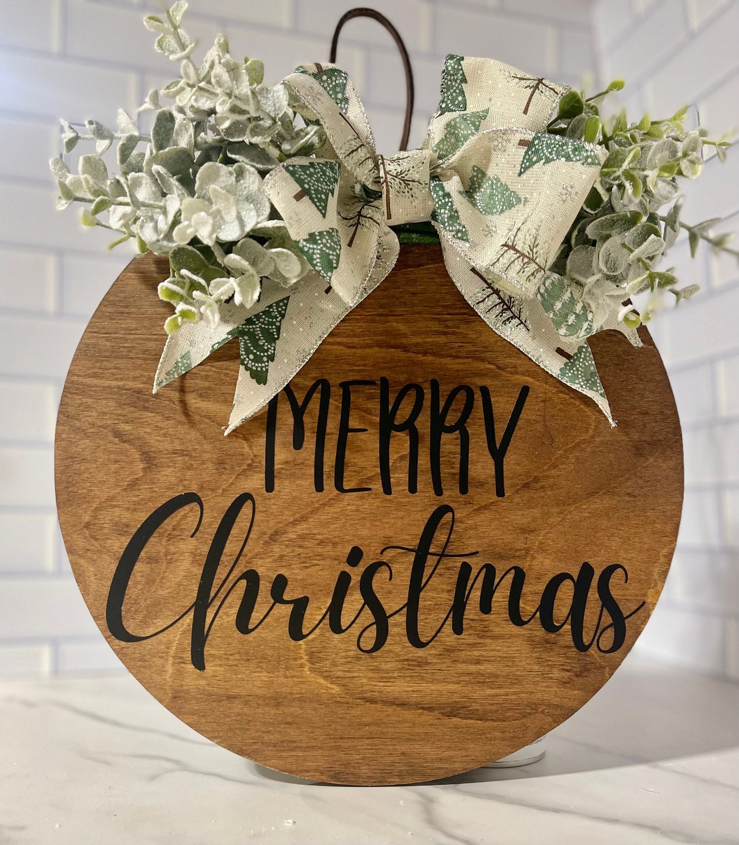 Merry Christmas Door Hanger With Christmas Tree Bow