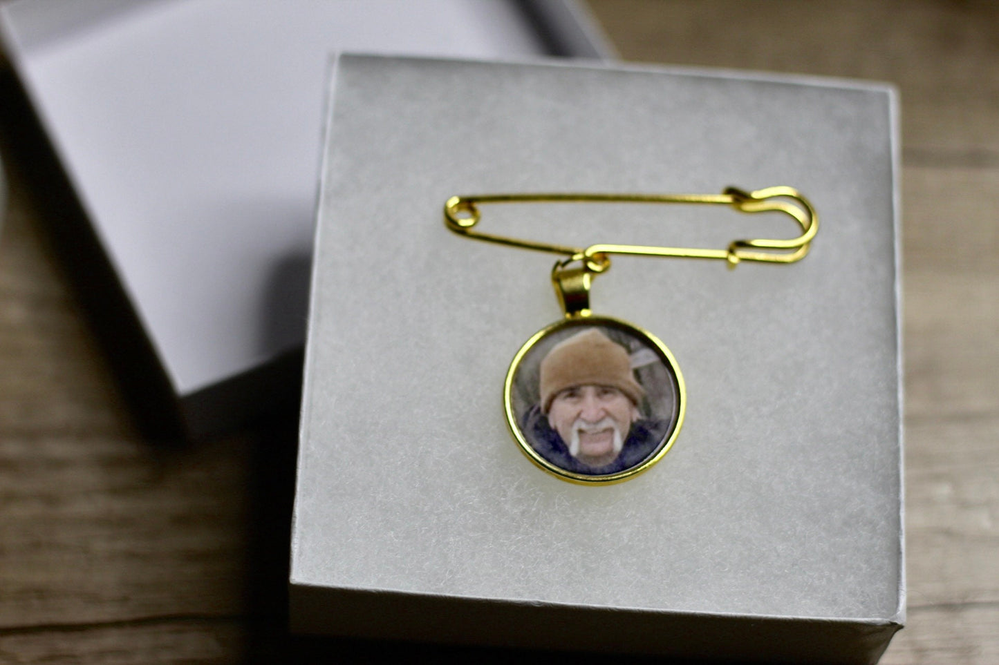 Wedding Memorial Pin