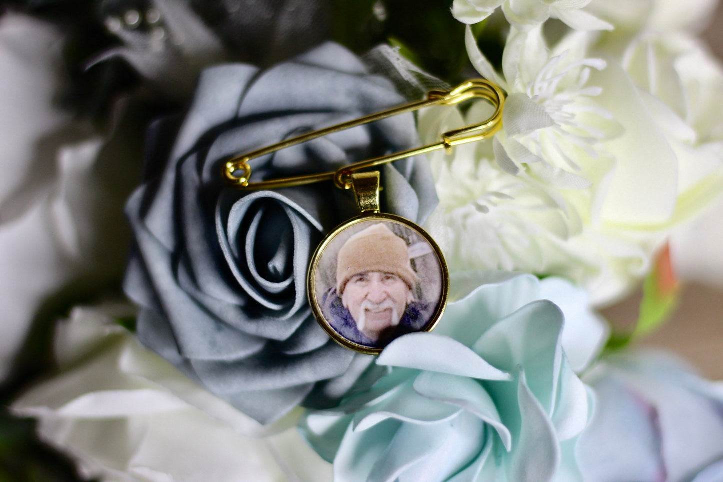 Wedding Memorial Pin